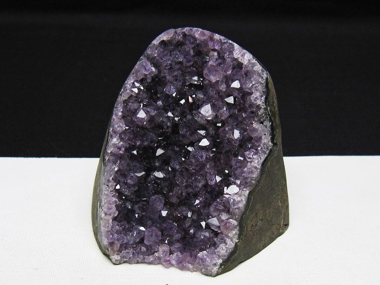 アメジスト クラスター ウルグアイ産 アメジスト 原石 amethyst 一点物 182-8835