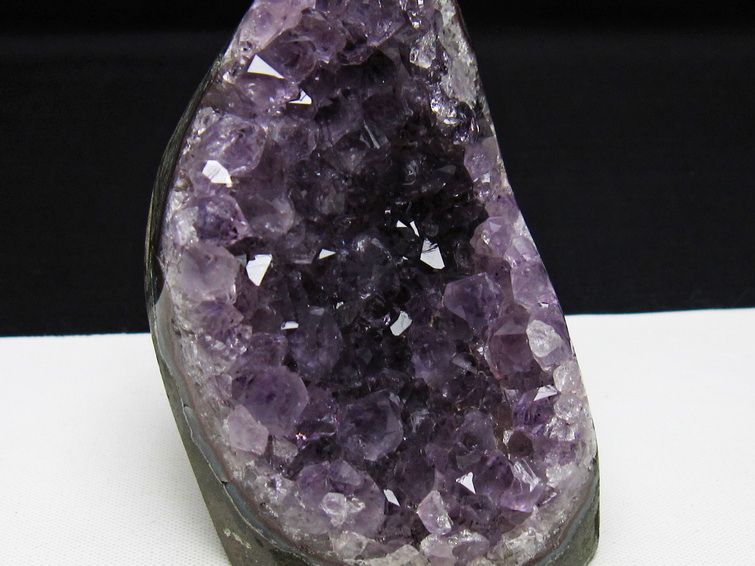 アメジスト クラスター ウルグアイ産 アメジスト 原石 amethyst 一点物 182-8840