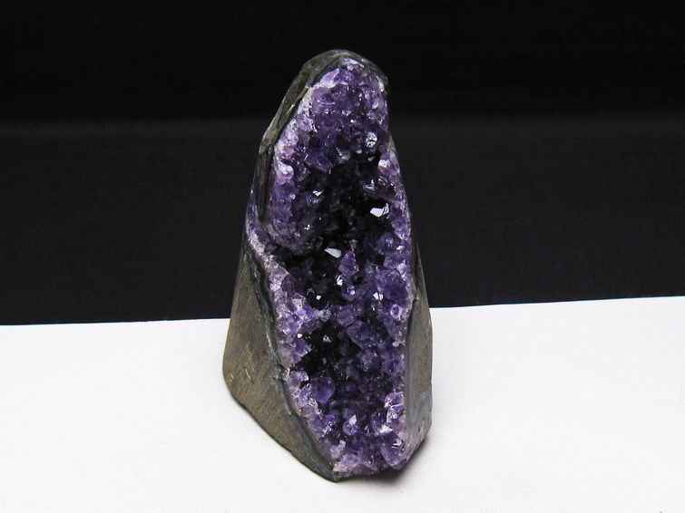 アメジスト 原石 ウルグアイ産 アメジスト クラスター amethyst 一点物 182-8844