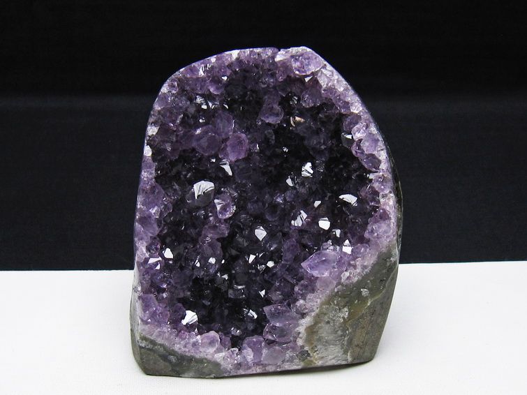 アメジスト 原石 ウルグアイ産 アメジスト クラスター amethyst 一点物 182-8852