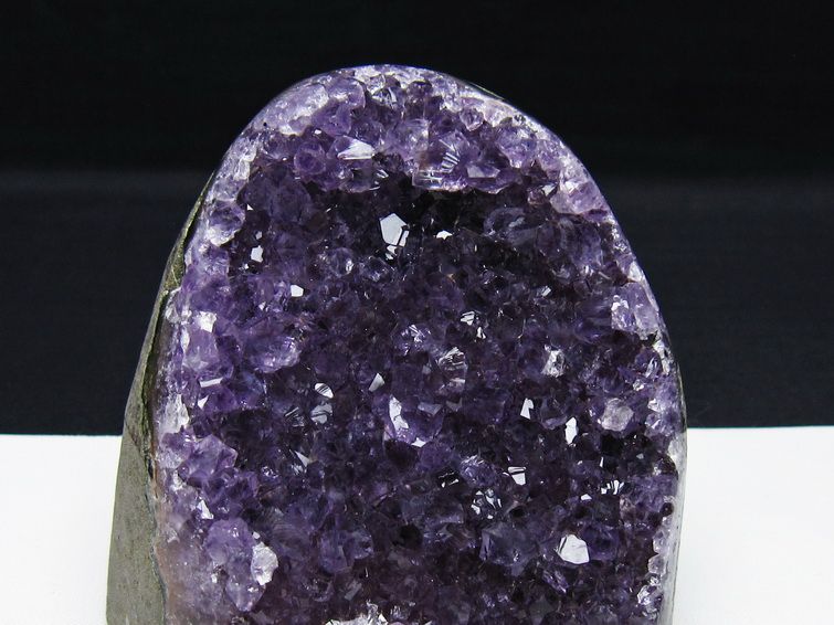 アメジスト クラスター ウルグアイ産 アメジスト 原石 amethyst 一点物 182-8878