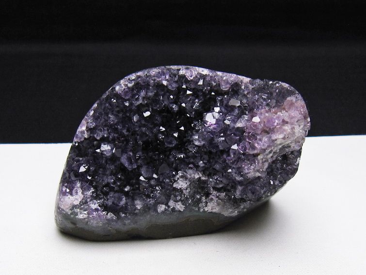 アメジスト クラスター ウルグアイ産 アメジスト 原石 amethyst 一点物 182-8887