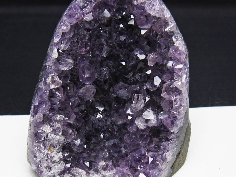 アメジスト クラスター ウルグアイ産 アメジスト 原石 amethyst 一点物 182-8892