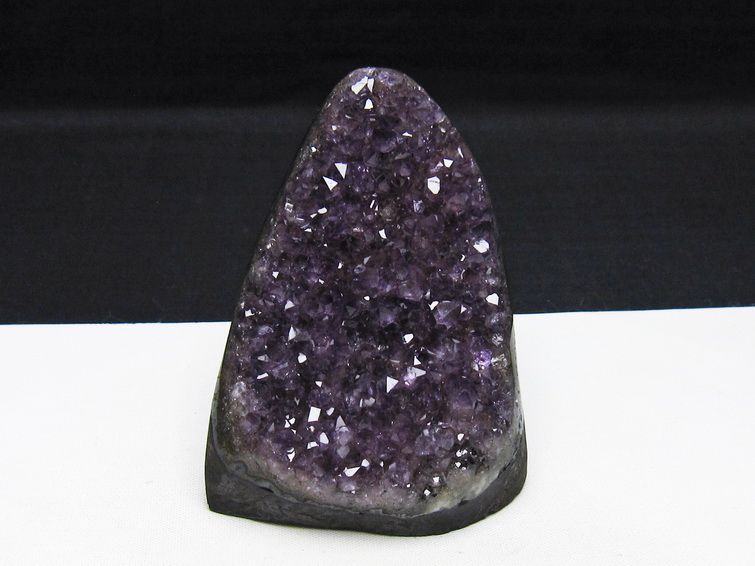 アメジスト クラスター ウルグアイ産 アメジスト 原石 amethyst 一点物 182-8901