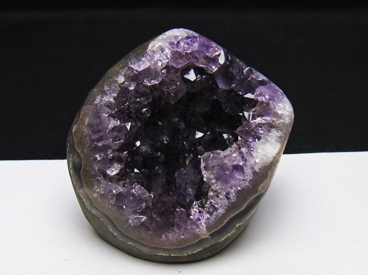 アメジスト クラスター ウルグアイ産 アメジスト 原石 amethyst 一点物 182-8907