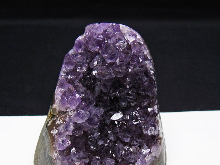 アメジスト クラスター ウルグアイ産 アメジスト 原石 amethyst 一点物 182-8908