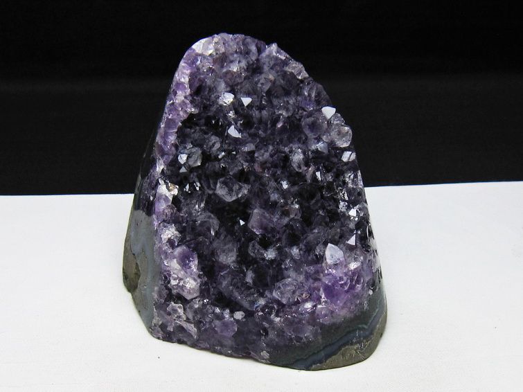 アメジスト クラスター ウルグアイ産 アメジスト 原石 amethyst 一点物 182-8947