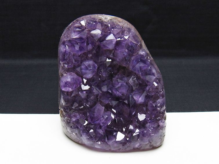 アメジスト クラスター ウルグアイ産 アメジスト 原石 amethyst 一点物 182-8949