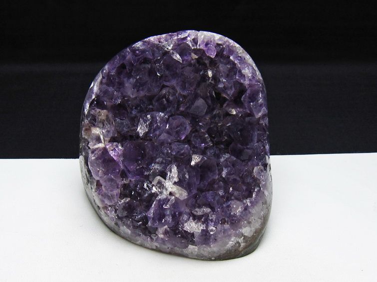 アメジスト クラスター ウルグアイ産 アメジスト 原石 amethyst 一点物 182-8950