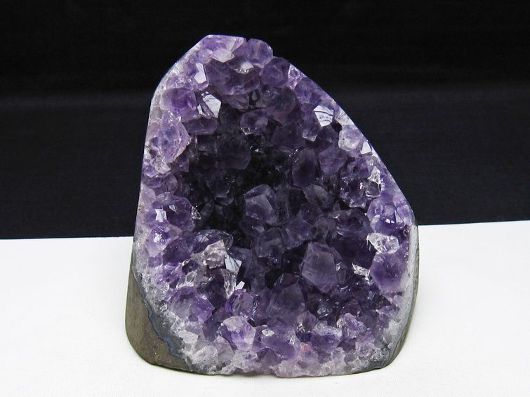 アメジスト クラスター ウルグアイ産 アメジスト 原石 amethyst 一点物 182-8951