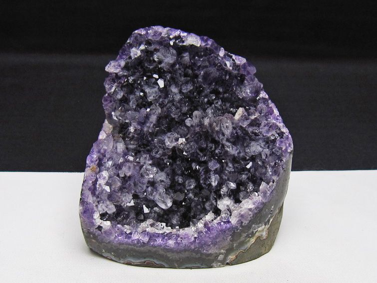 アメジスト クラスター ウルグアイ産 アメジスト 原石 amethyst 一点物 182-8958