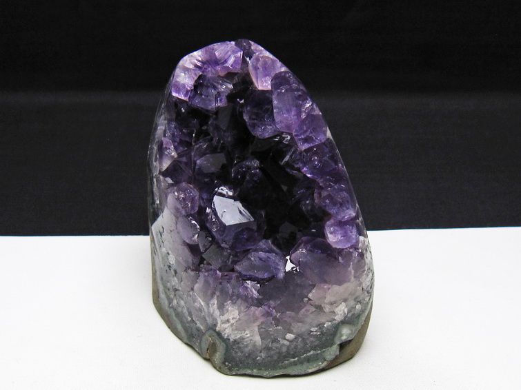 アメジスト クラスター ウルグアイ産 アメジスト 原石 amethyst 一点物 182-8962