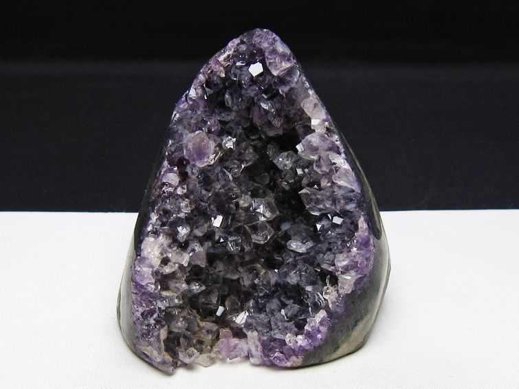 アメジスト クラスター ウルグアイ産 アメジスト 原石 amethyst 一点物 182-8963