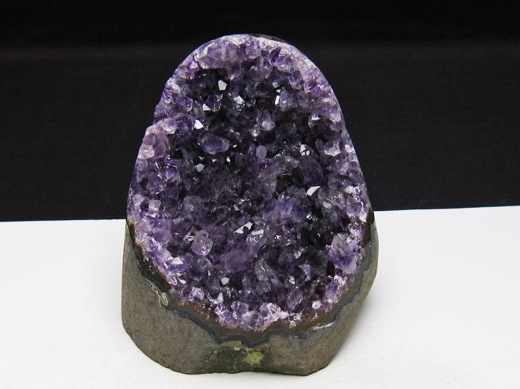 アメジスト クラスター ウルグアイ産 アメジスト 原石 amethyst 一点物 182-8966