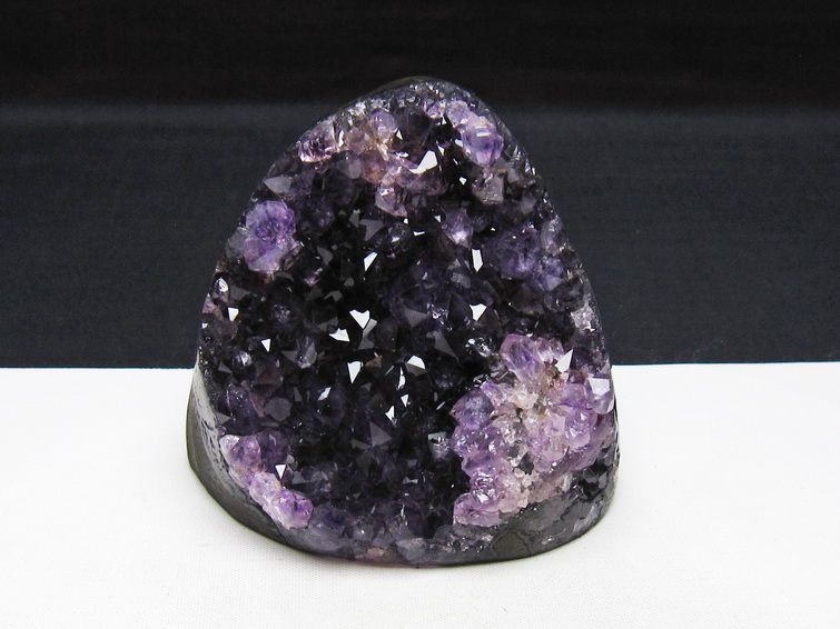 アメジスト クラスター ウルグアイ産 アメジスト 原石 amethyst 一点物 182-8967