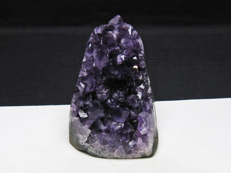 アメジスト クラスター ウルグアイ産 アメジスト 原石 amethyst 一点物 182-8972