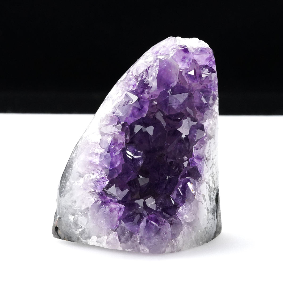 アメジスト クラスター ウルグアイ産 アメジスト 原石 amethyst 一点物 182-8973