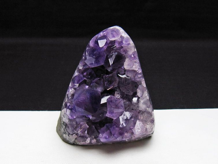 アメジスト クラスター ウルグアイ産 アメジスト 原石 amethyst 一点物 182-8974