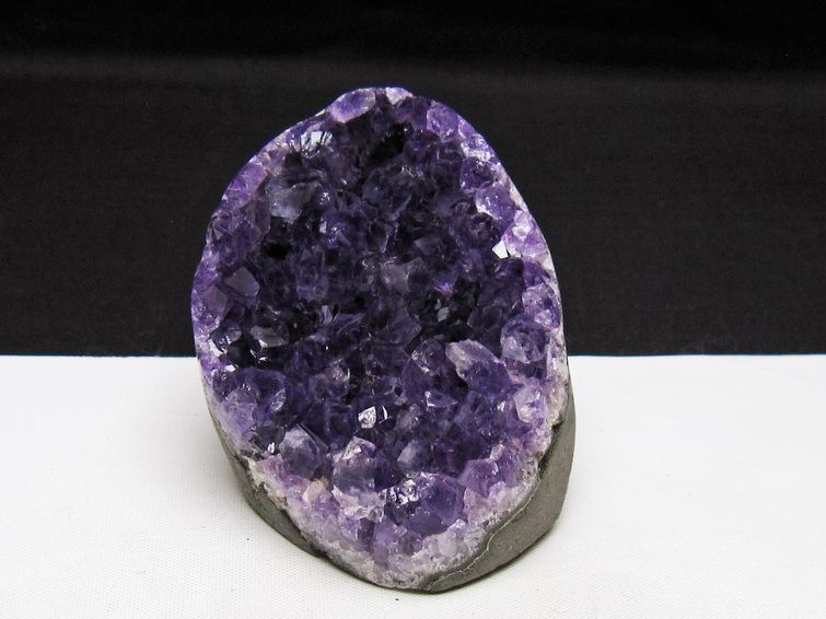 アメジスト クラスター ウルグアイ産 アメジスト 原石 amethyst 一点物 182-8975