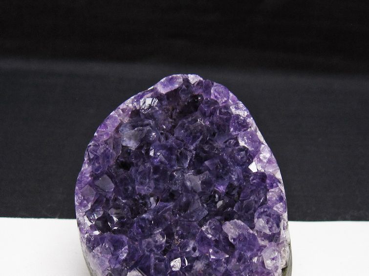 アメジスト クラスター ウルグアイ産 アメジスト 原石 amethyst 一点物 182-8975