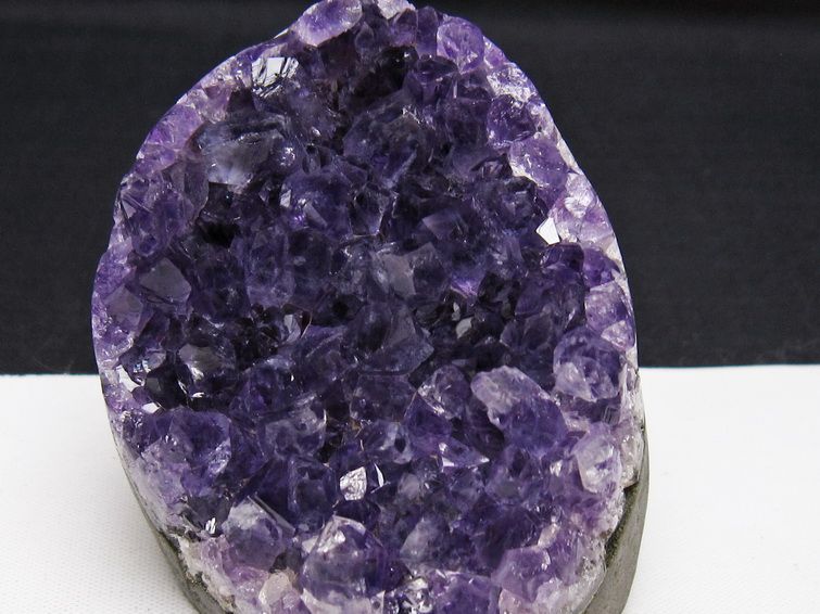 アメジスト クラスター ウルグアイ産 アメジスト 原石 amethyst 一点物 182-8975