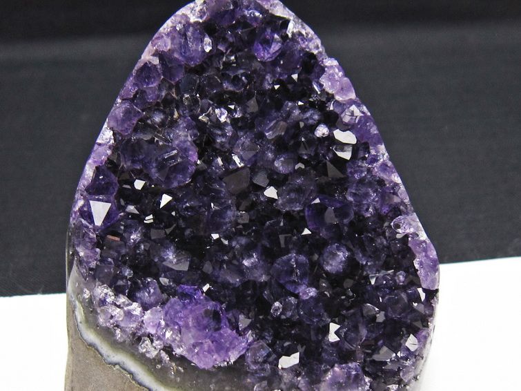 アメジスト クラスター ウルグアイ産 アメジスト 原石 amethyst 一点物 182-8976