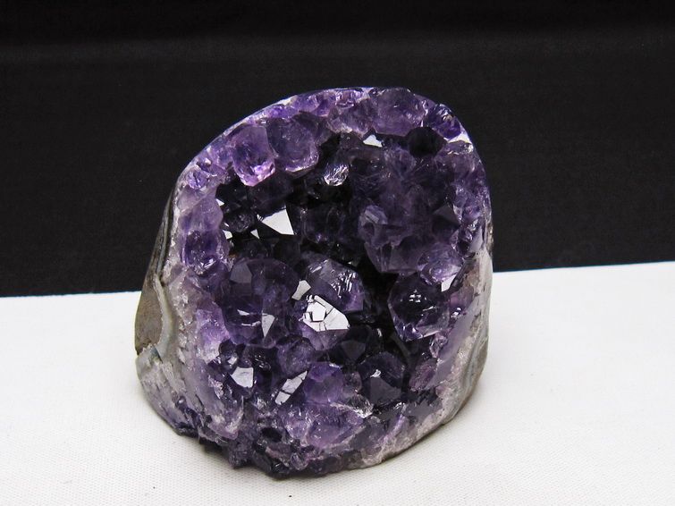 アメジスト クラスター ウルグアイ産 アメジスト 原石 amethyst 一点物 182-8977