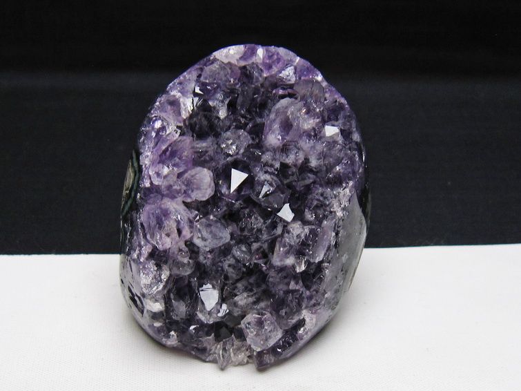 アメジスト クラスター ウルグアイ産 アメジスト 原石 amethyst 一点物 182-8982