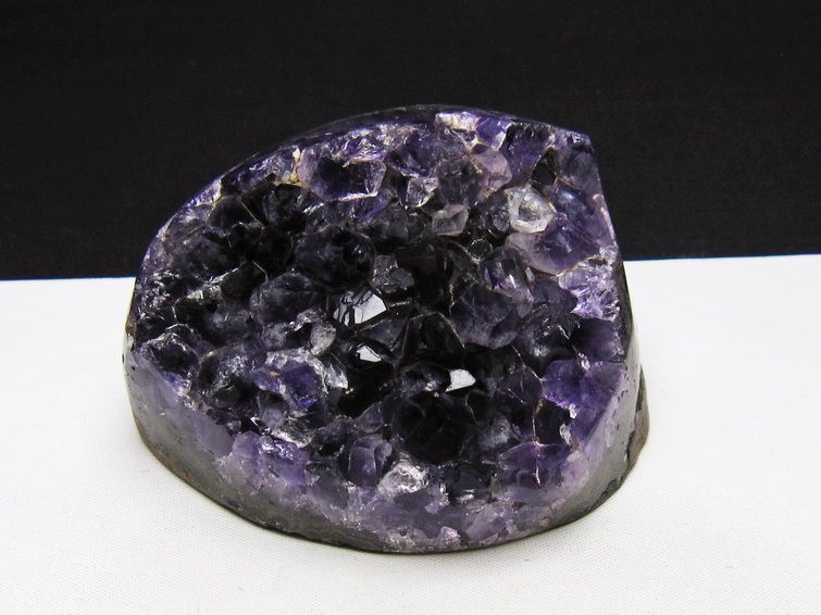 アメジスト クラスター ウルグアイ産 アメジスト 原石 amethyst 一点物 182-8988