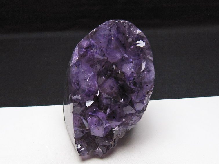 アメジスト クラスター ウルグアイ産 アメジスト 原石 amethyst 一点物 182-8990