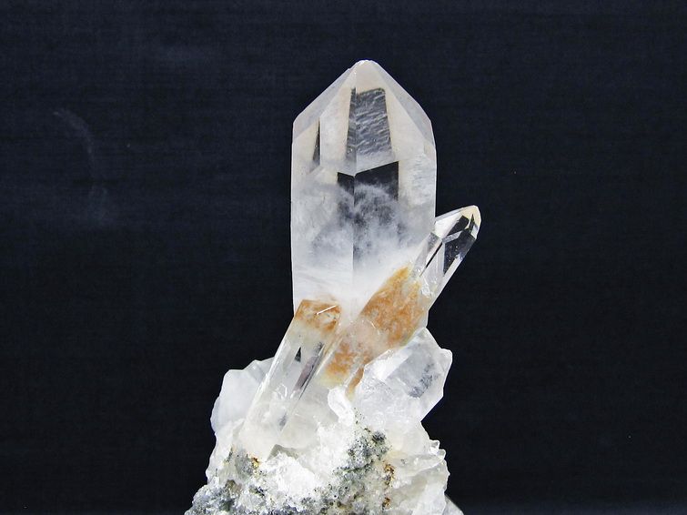 水晶 クラスター マダガスカル産 台座付属 水晶 原石 一点物 182-9285