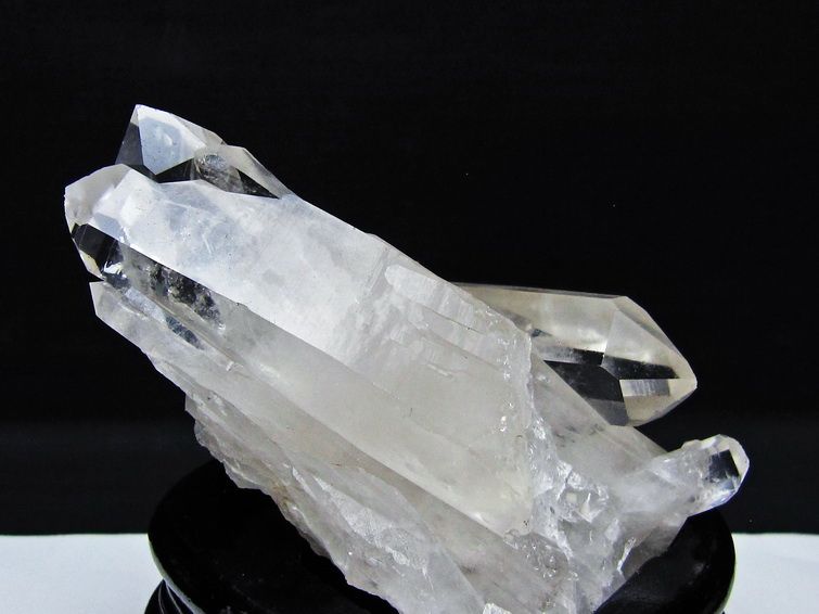水晶 クラスター 虹入り マダガスカル産 台座付属 水晶 原石 一点物 182-9286