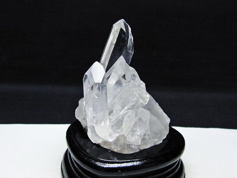水晶 クラスター マダガスカル産 台座付属 水晶 原石 一点物 182-9293
