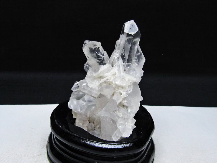 水晶 クラスター マダガスカル産 台座付属 水晶 原石 一点物 182-9296