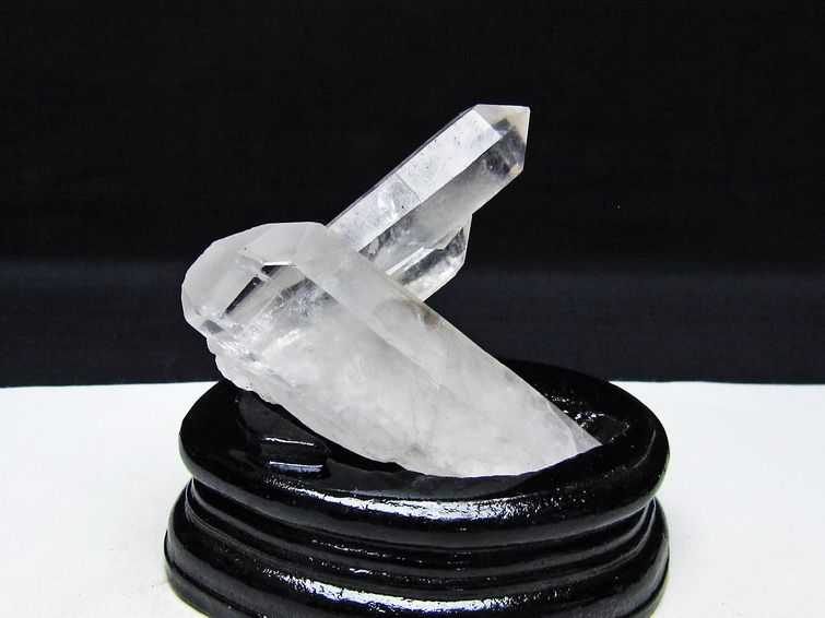 水晶 クラスター マダガスカル産 台座付属 水晶 原石 一点物 182-9301