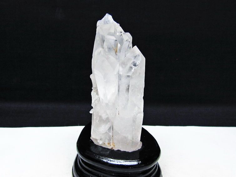 水晶 クラスター マダガスカル産 台座付属 水晶 原石 一点物 182-9367