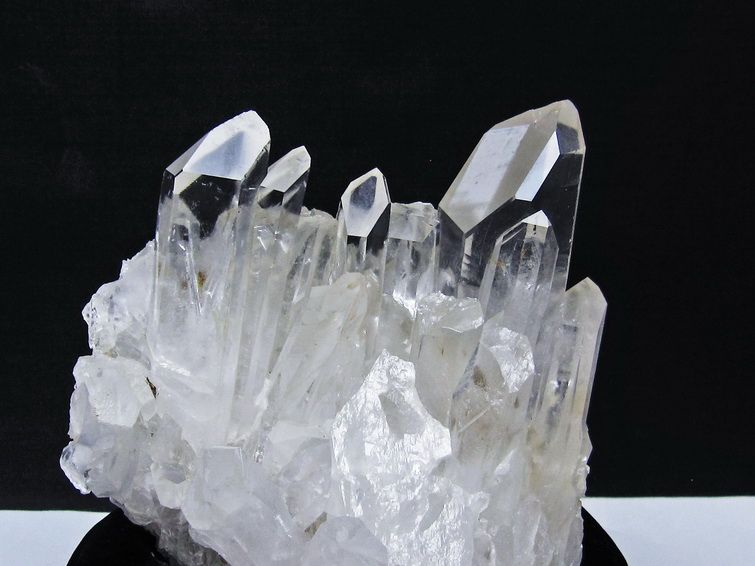 1.1Kg 水晶 クラスター マダガスカル産 台座付属 水晶 原石 一点物 182-9435