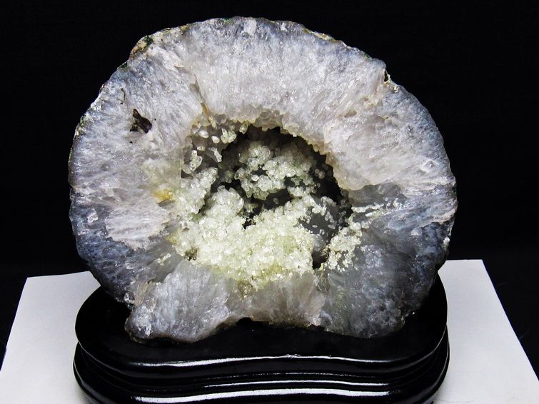 2.9Kg アゲート ジオード 原石 台座付属 一点物 191-510