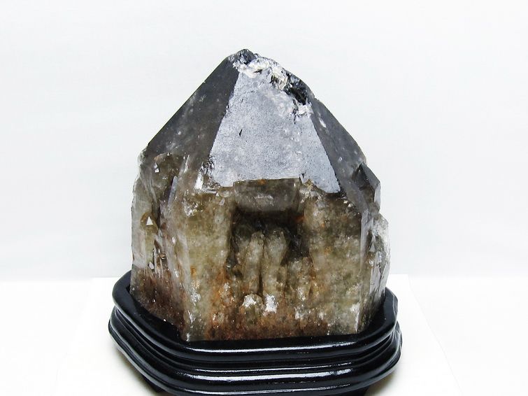 7.9Kg モリオン 黒水晶 原石 エレスチャル 台座付属 一点物 191-536