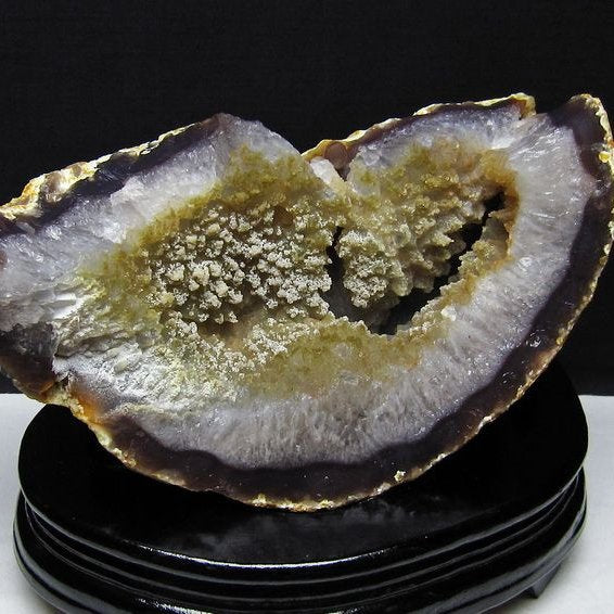 2.2Kg アゲート ジオード 原石 台座付属 カルサイト付き 191-705