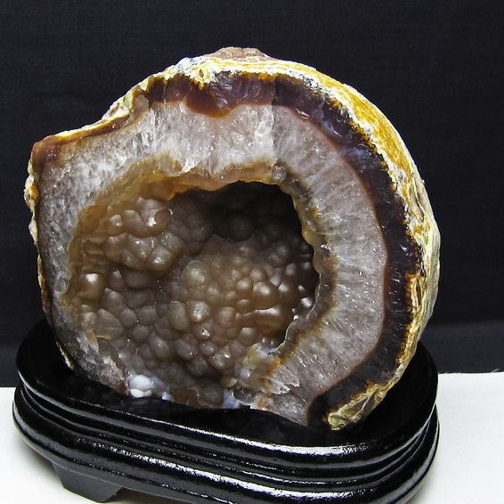 3.1Kg アゲート ジオード 原石 台座付属 191-719
