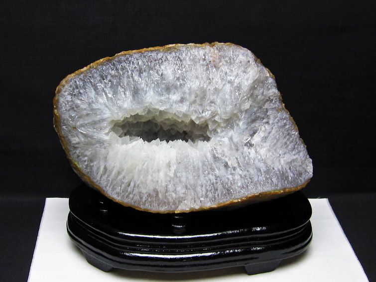 4.6Kg アゲート ジオード 原石 台座付属 191-724