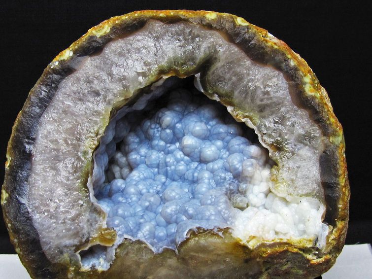4.3Kg アゲート ドーム 台座付属 ジオード 原石 191-736