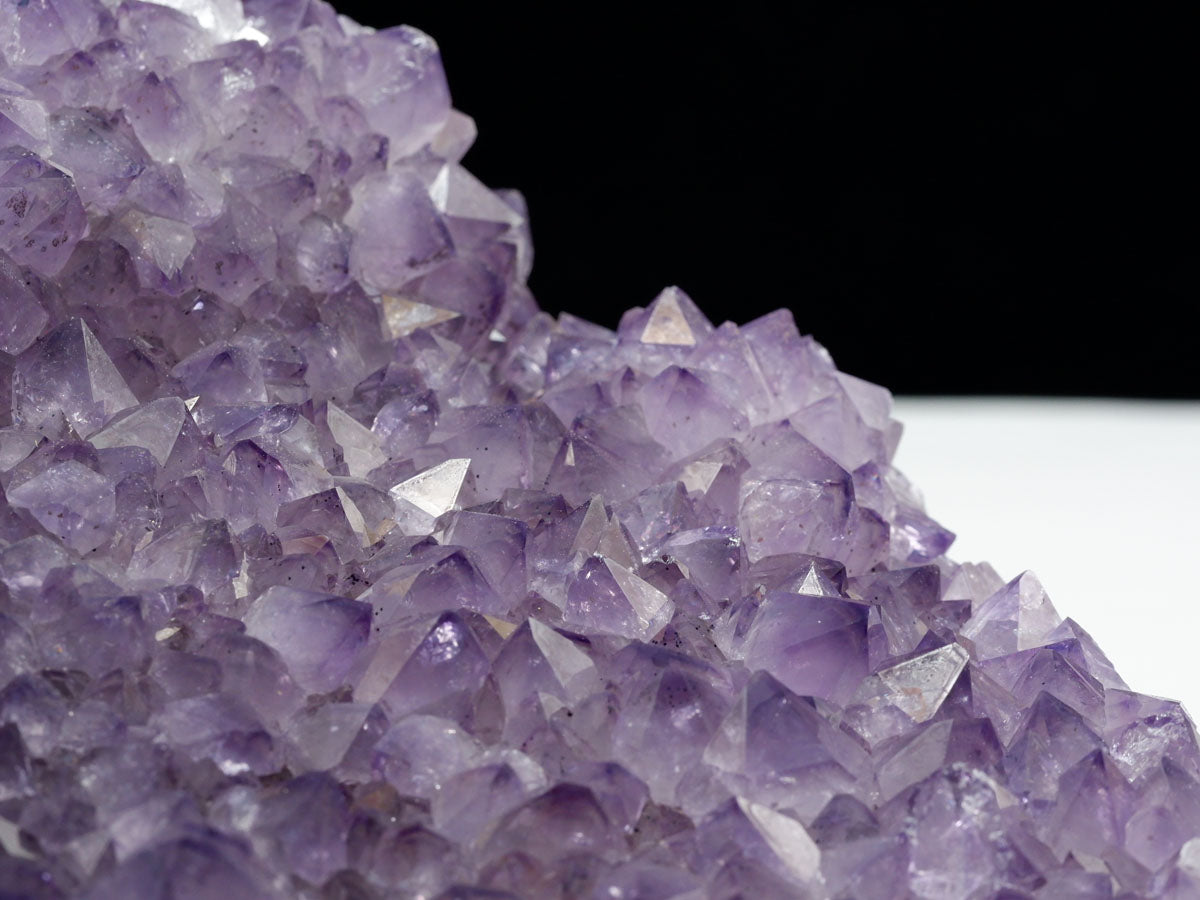 2.8Kg アメジスト クラスター ウルグアイ産 アメジスト 原石 amethyst 台座付き 花型 一点物  192-694