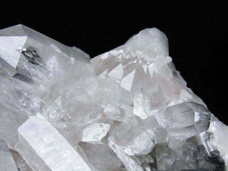 水晶クラスター 3.6Kg 原石 ブラジル ミナスジェライス州 コリント産 一点物 台座付属 レムリアンシード 192-699