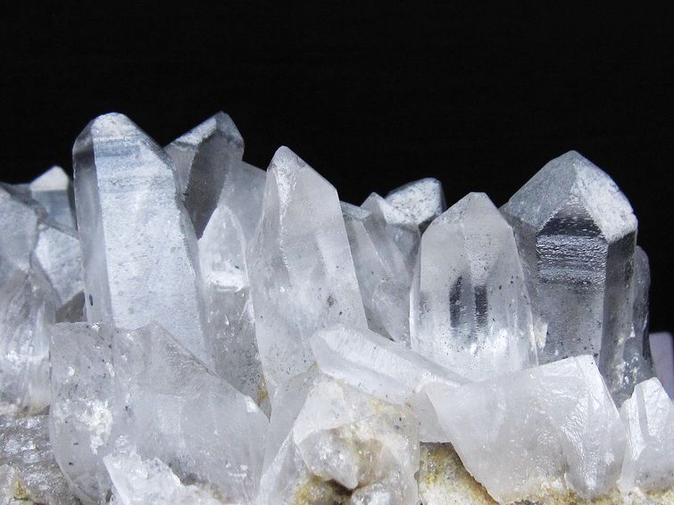 水晶クラスター 4.4Kg 原石 ブラジル ミナスジェライス州 コリント産 一点物 台座付属 レムリアンシード 192-700