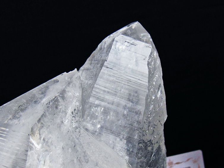 水晶クラスター 2.8Kg 原石 ブラジル ミナスジェライス州 コリント産 一点物 台座付属 レムリアンシード 192-711