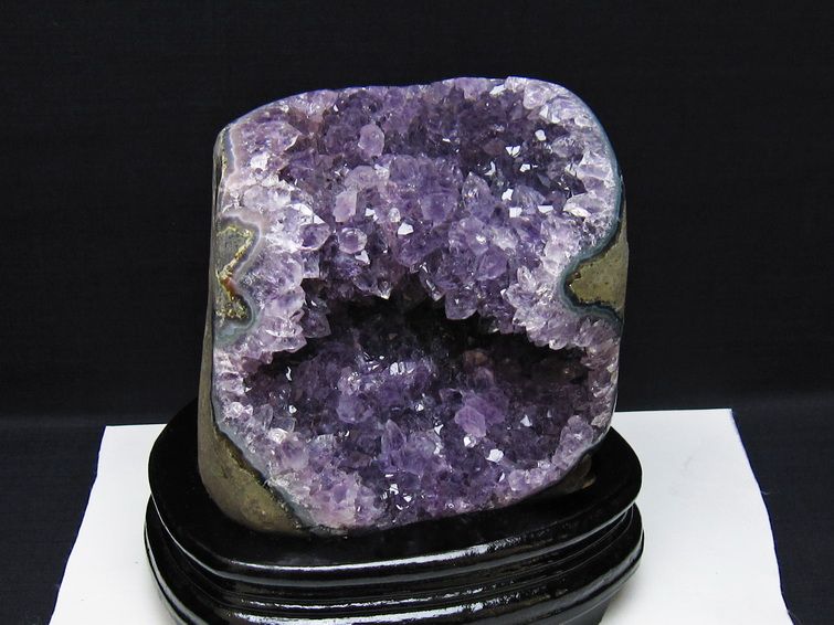 2.1Kg アメジスト クラスター アメジスト 原石 ウルグアイ産 amethyst 台座付属 一点物 192-712