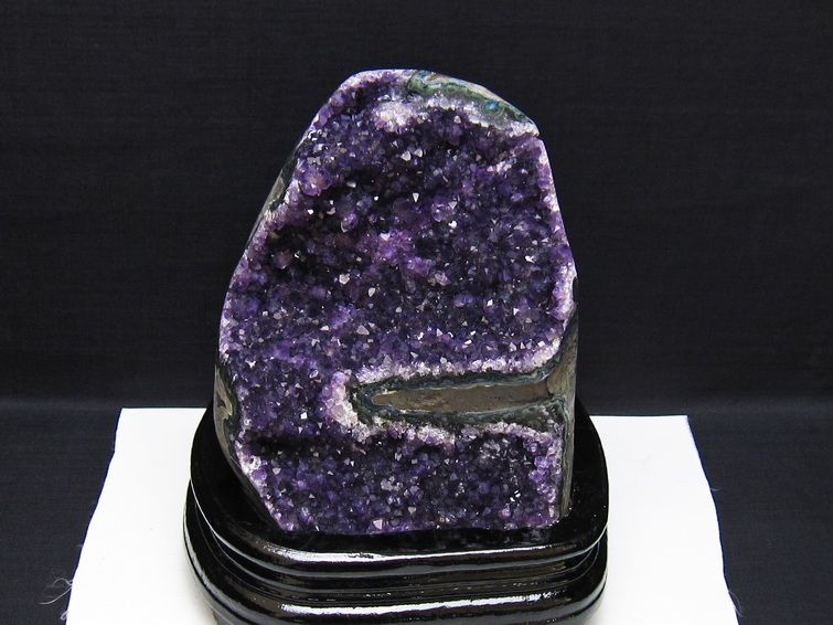 2.2Kg アメジスト クラスター アメジスト 原石 ウルグアイ産 amethyst 台座付属 一点物 192-714