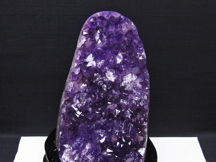 2.1Kg アメジスト クラスター アメジスト 原石 ウルグアイ産 amethyst 台座付属 一点物 192-715
